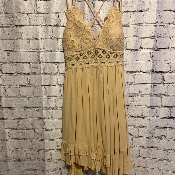 Strappy light pink dress - Picture 3 of 3